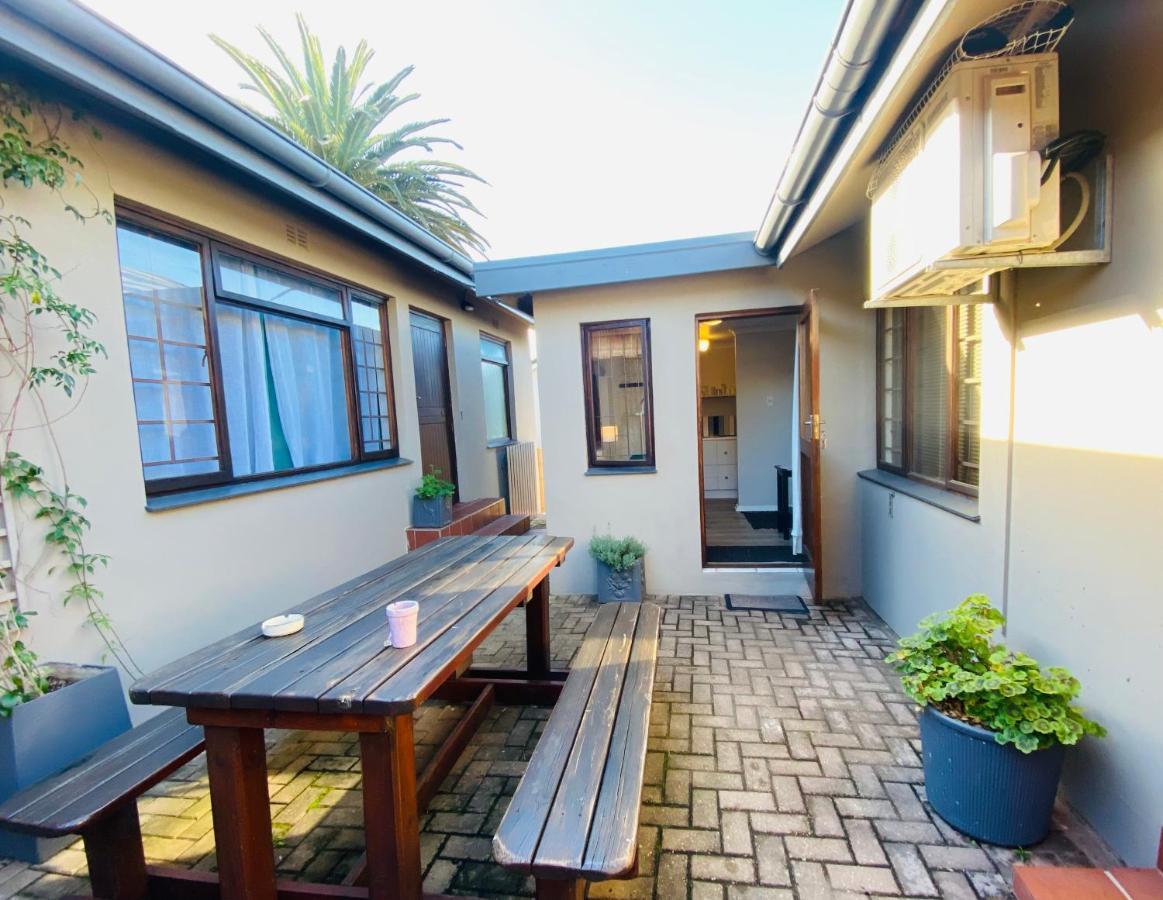 Dolphin Circle Bed And Breakfast Plettenberg Bay Habitación foto