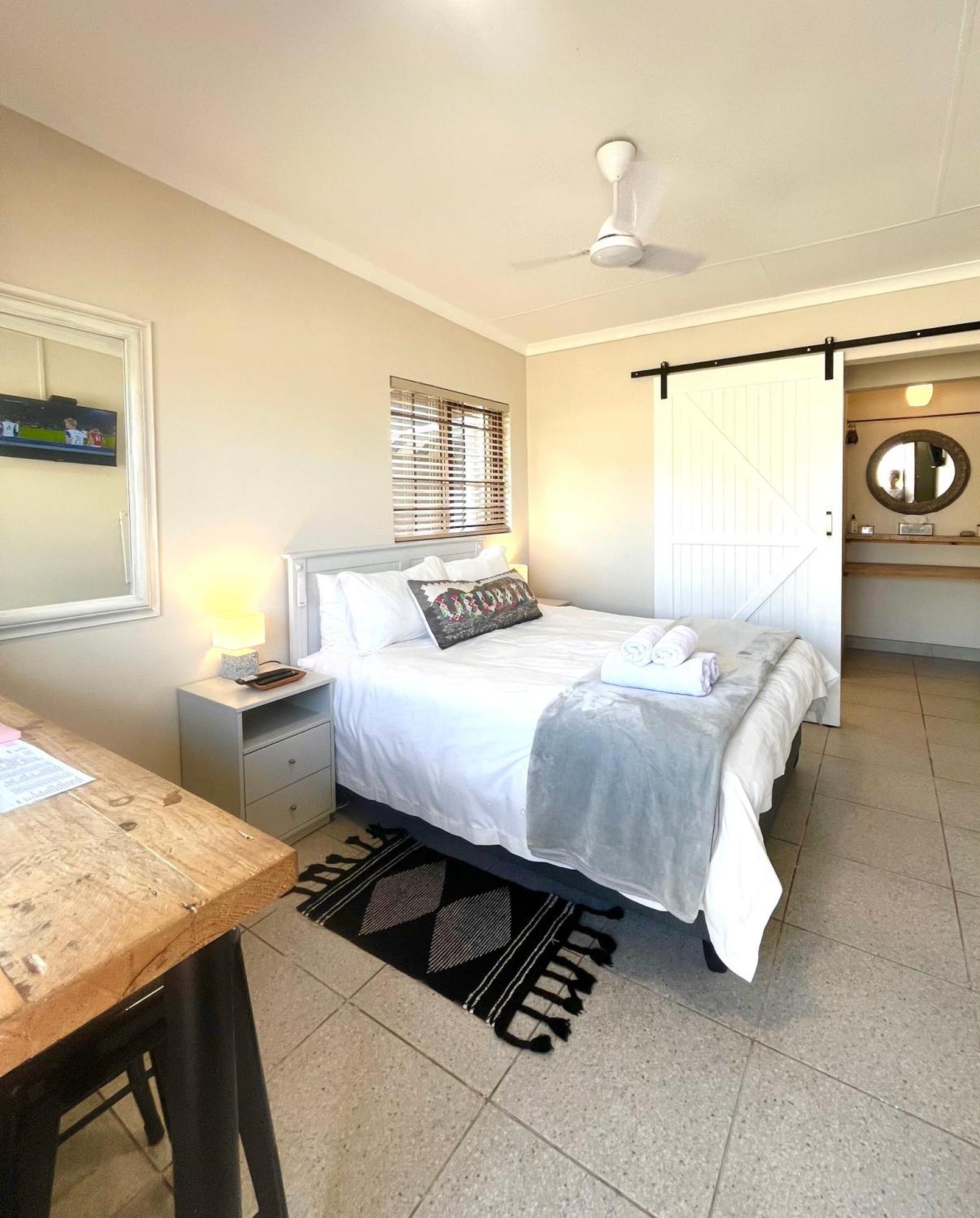 Dolphin Circle Bed And Breakfast Plettenberg Bay Exterior foto