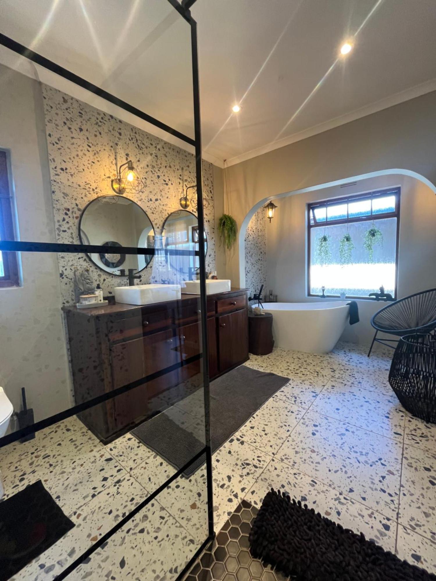 Dolphin Circle Bed And Breakfast Plettenberg Bay Habitación foto