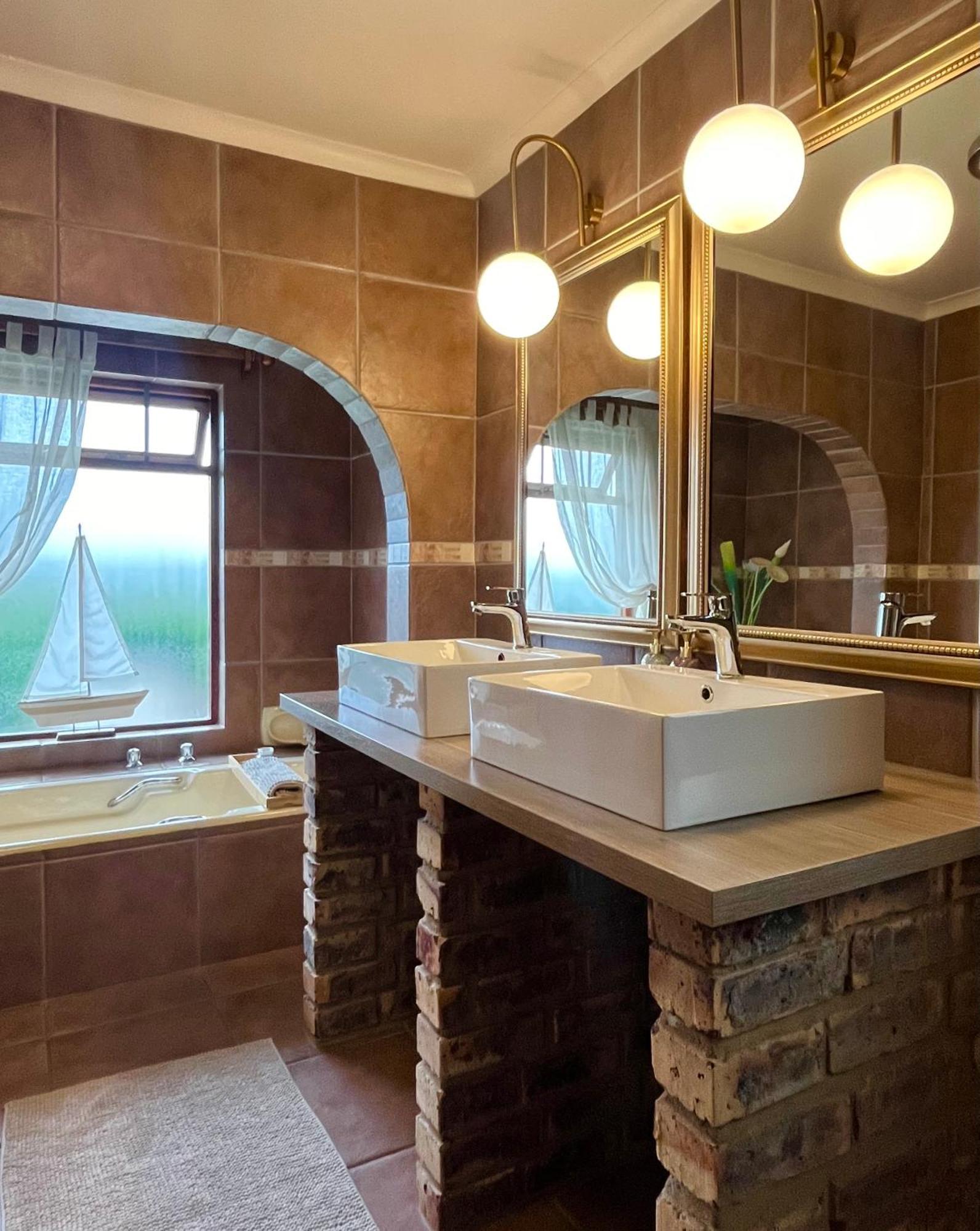 Dolphin Circle Bed And Breakfast Plettenberg Bay Habitación foto